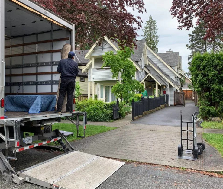 movers service provided by Air1 Moving & Storage