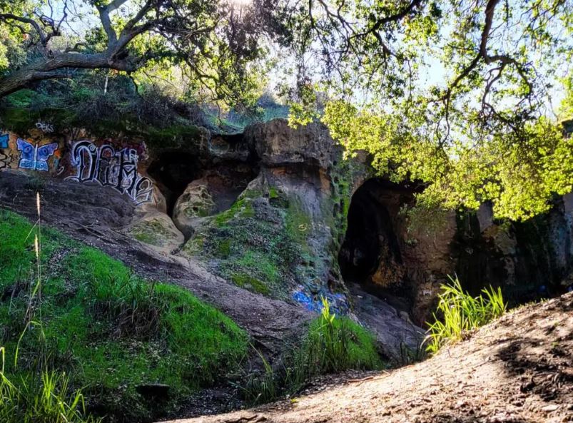 Vanalden Cave in Tarzana, CA